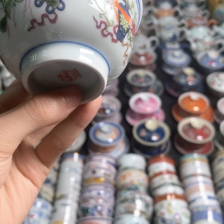 瓷片今天爱吃大米饭