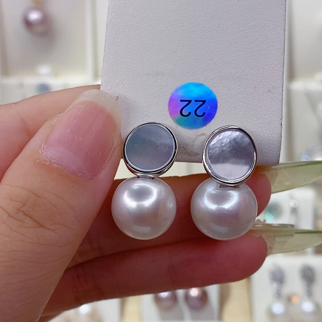 齐***沫淡水珍珠银S925镶嵌吊坠(赠链)