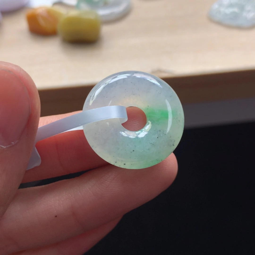 颈饰未镶嵌翡翠吊坠