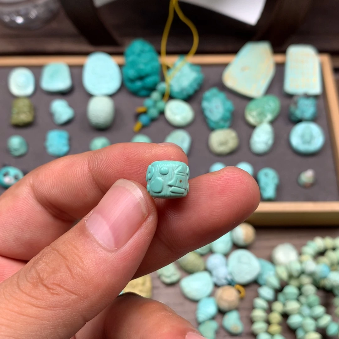 绿松石未镶嵌雕刻