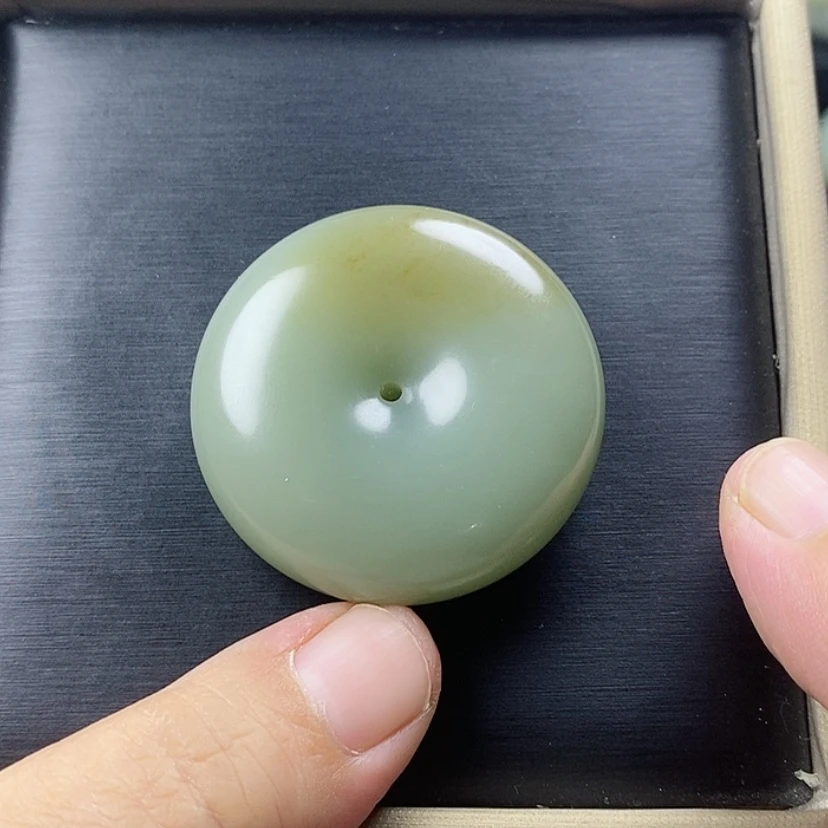 【闪购商品】颈饰未镶嵌和田玉