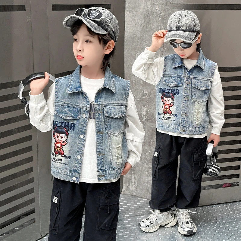 儿童牛仔马甲哪吒春秋款帅气2025魔童闹海新款马甲帅气上衣男童
