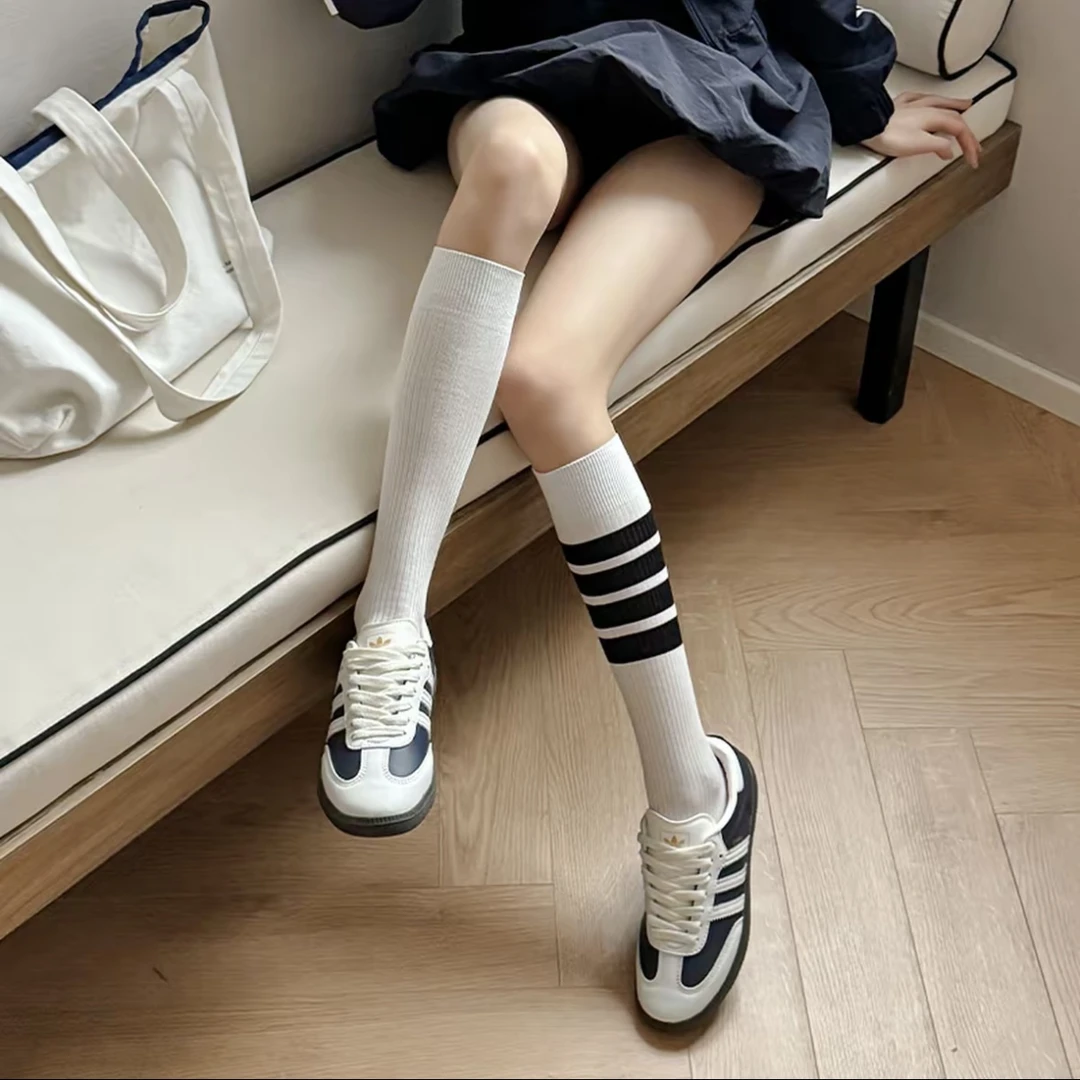 日系不对称灰色小腿袜运动风长筒袜运动袜学院风女设计感防滑条纹