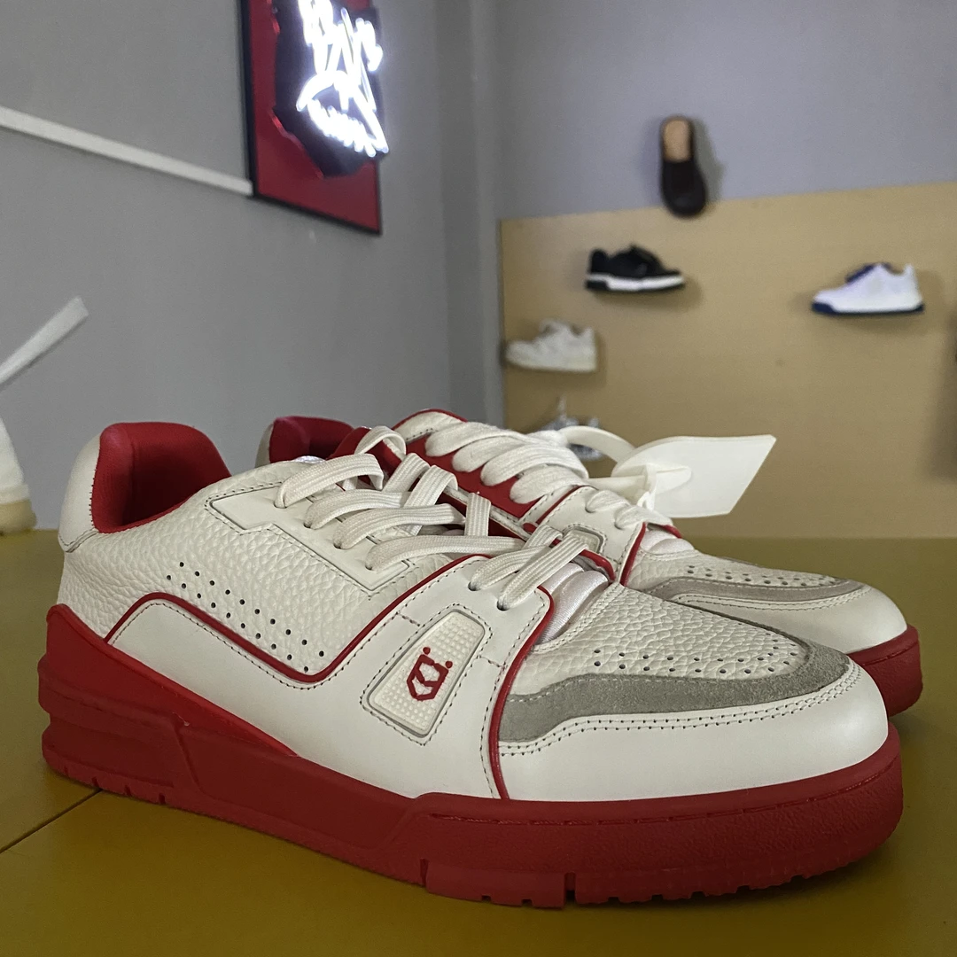 鞋子休闲鞋百搭粒面皮胶粘休闲板鞋朋克风板鞋白红滑板鞋小白鞋