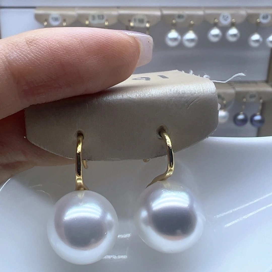 18K金镶嵌淡水珍珠耳饰