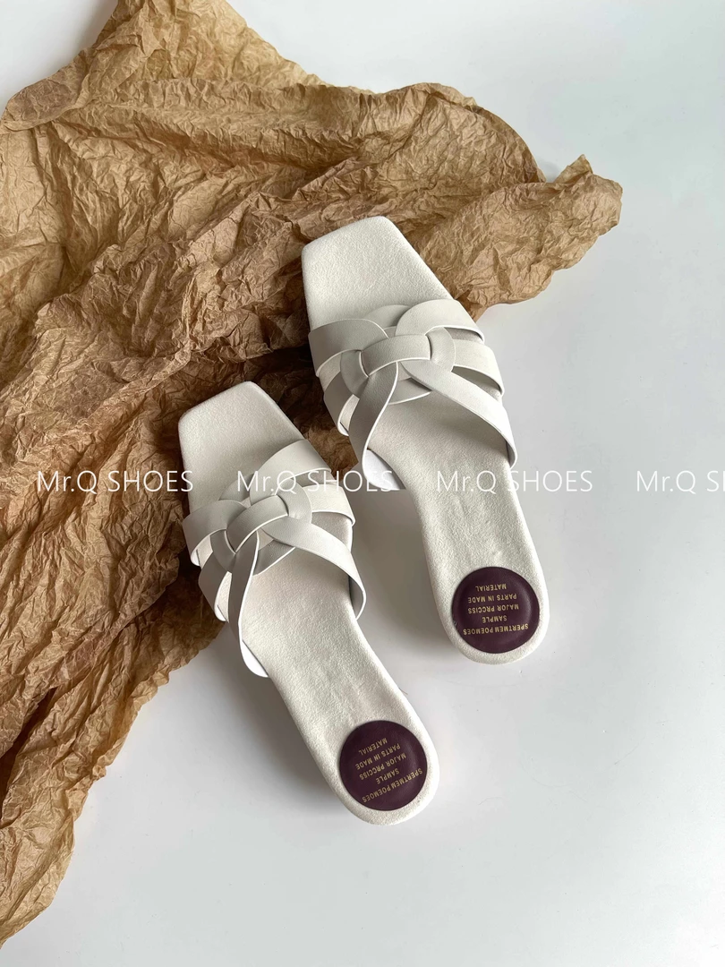 34-40码/跟高1.5cm/黑白棕/简约方头罗马编织平底外穿一字拖