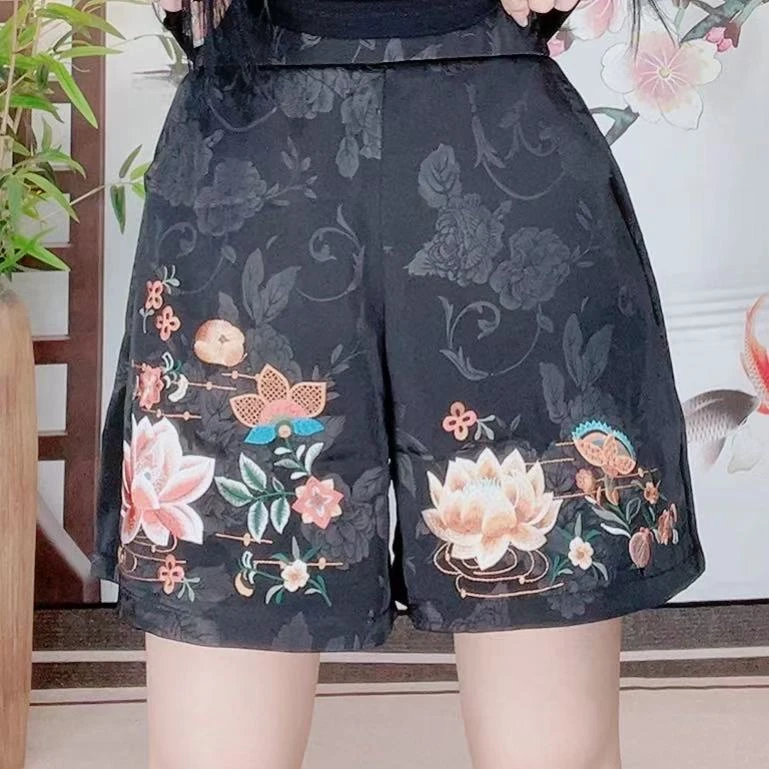 烫花缎刺绣短裤6080