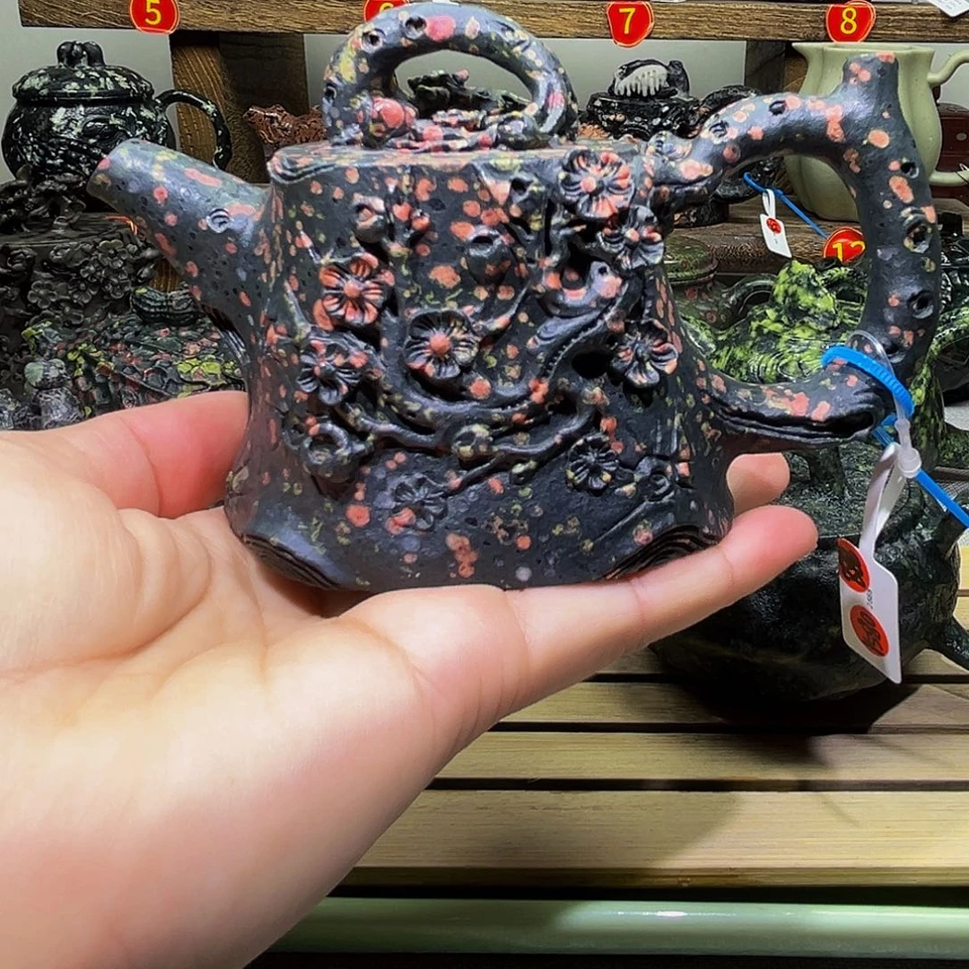 梅花石安山玉小精品140cc瑕