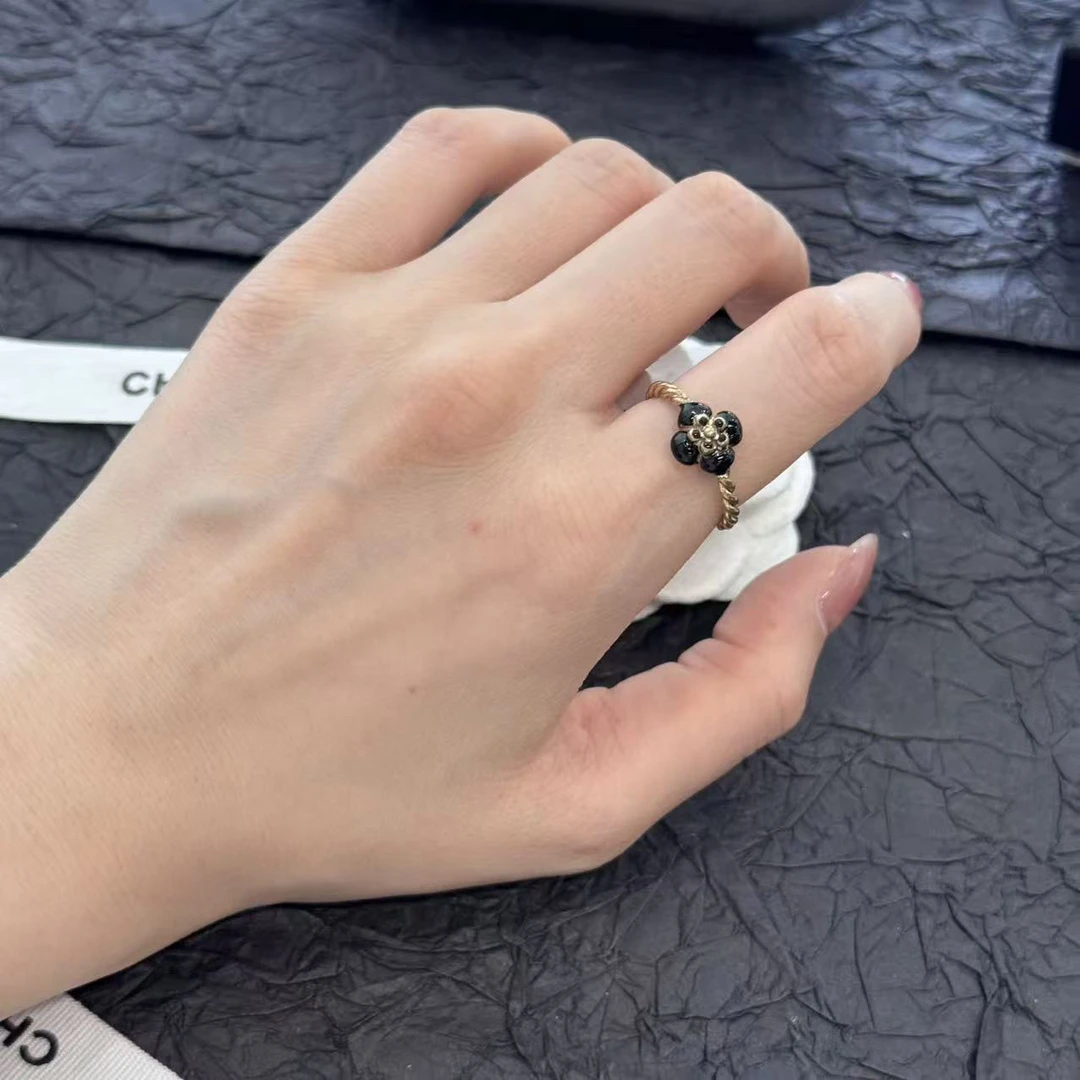 95新 Chanel/香奈儿 香奈儿黑色山茶花戒指