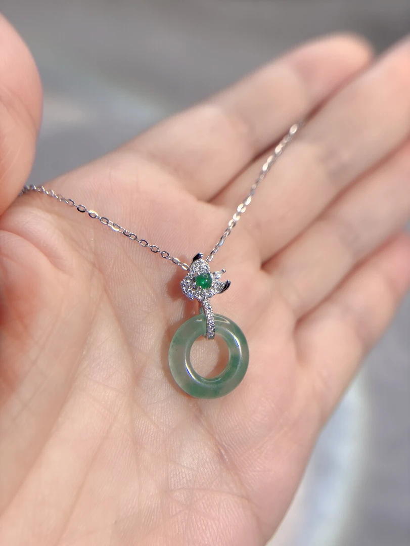 坠链均925银合成锆石 925纯银项链绿色平安扣镶钻送妈妈礼物莲花