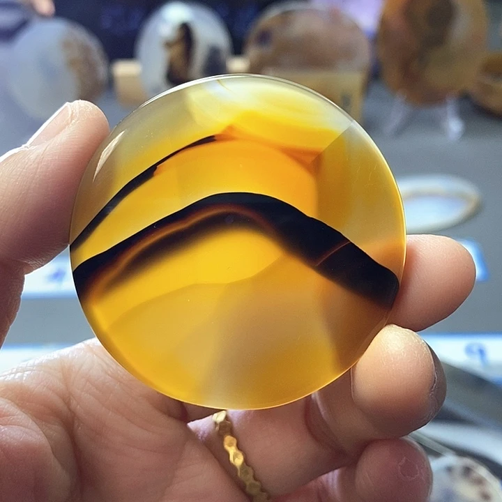 玛瑙/玉髓未镶嵌珠宝半成品