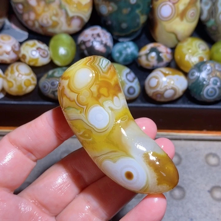 未镶嵌玛瑙/玉髓珠宝半成品76