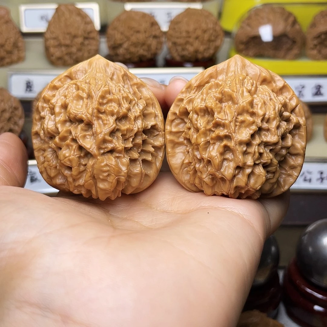 文玩核桃把件官帽46左右