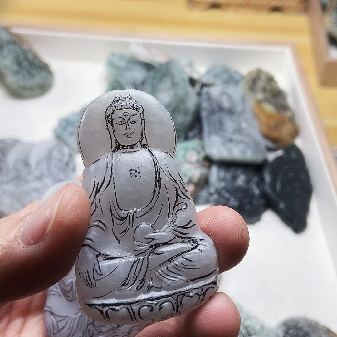 哆***未镶嵌定制翡翠纯很健康