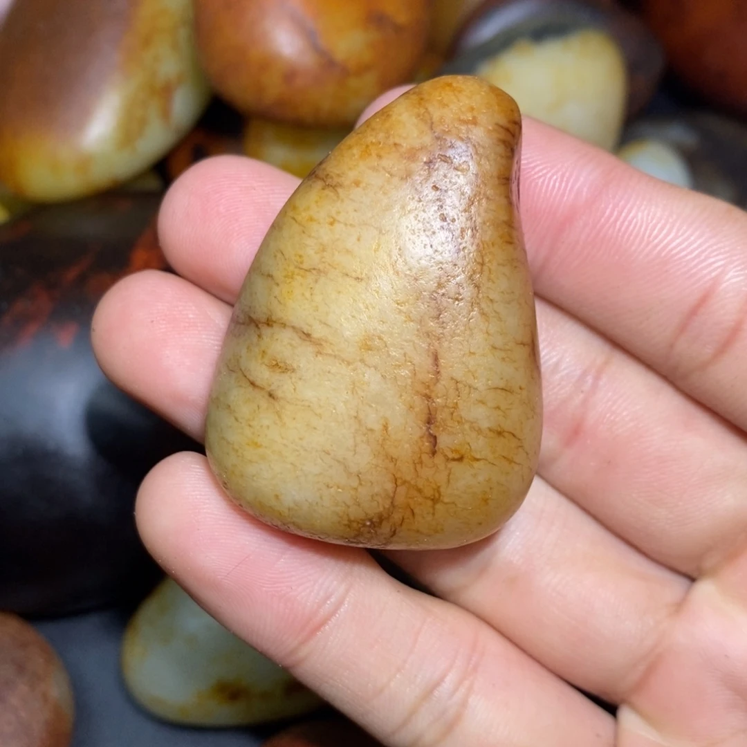 和田玉未镶嵌珠宝奇石