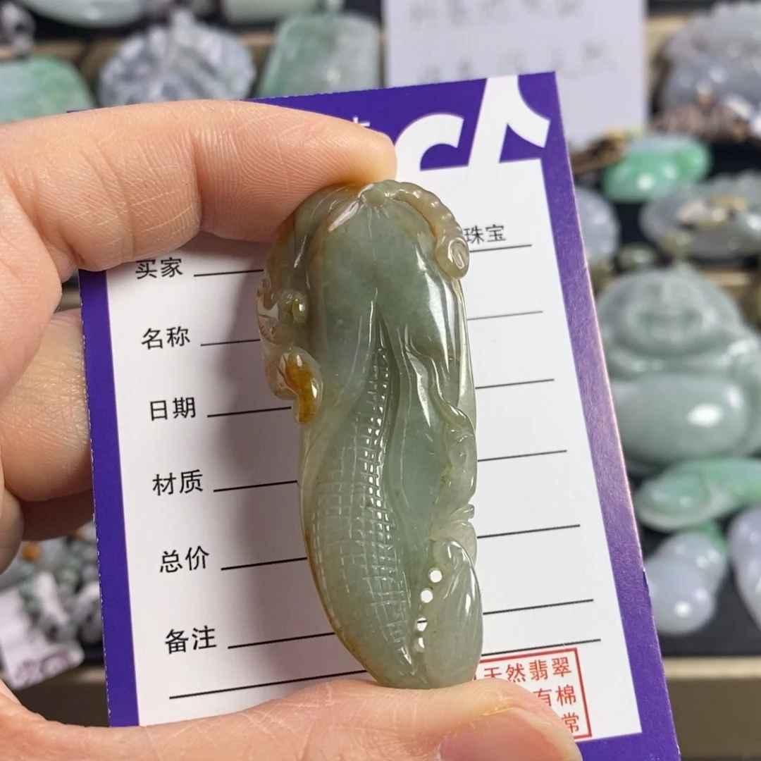 翡翠颈饰未镶嵌如意玉米