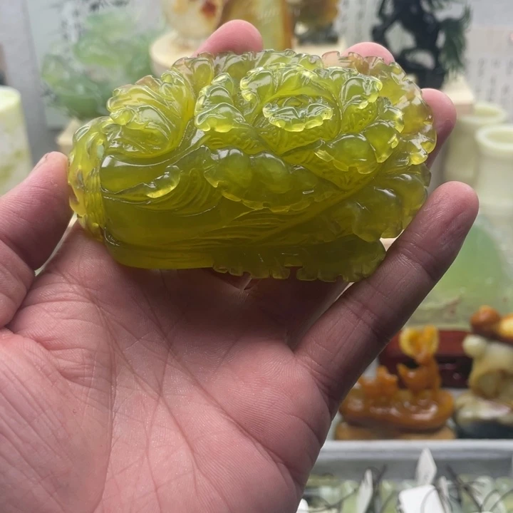 蛇纹石玉未镶嵌四大名玉手把