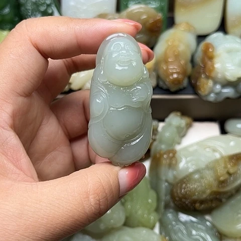 颈饰未镶嵌和田玉新