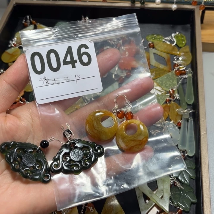 蛇纹石玉合金耳饰想**夜