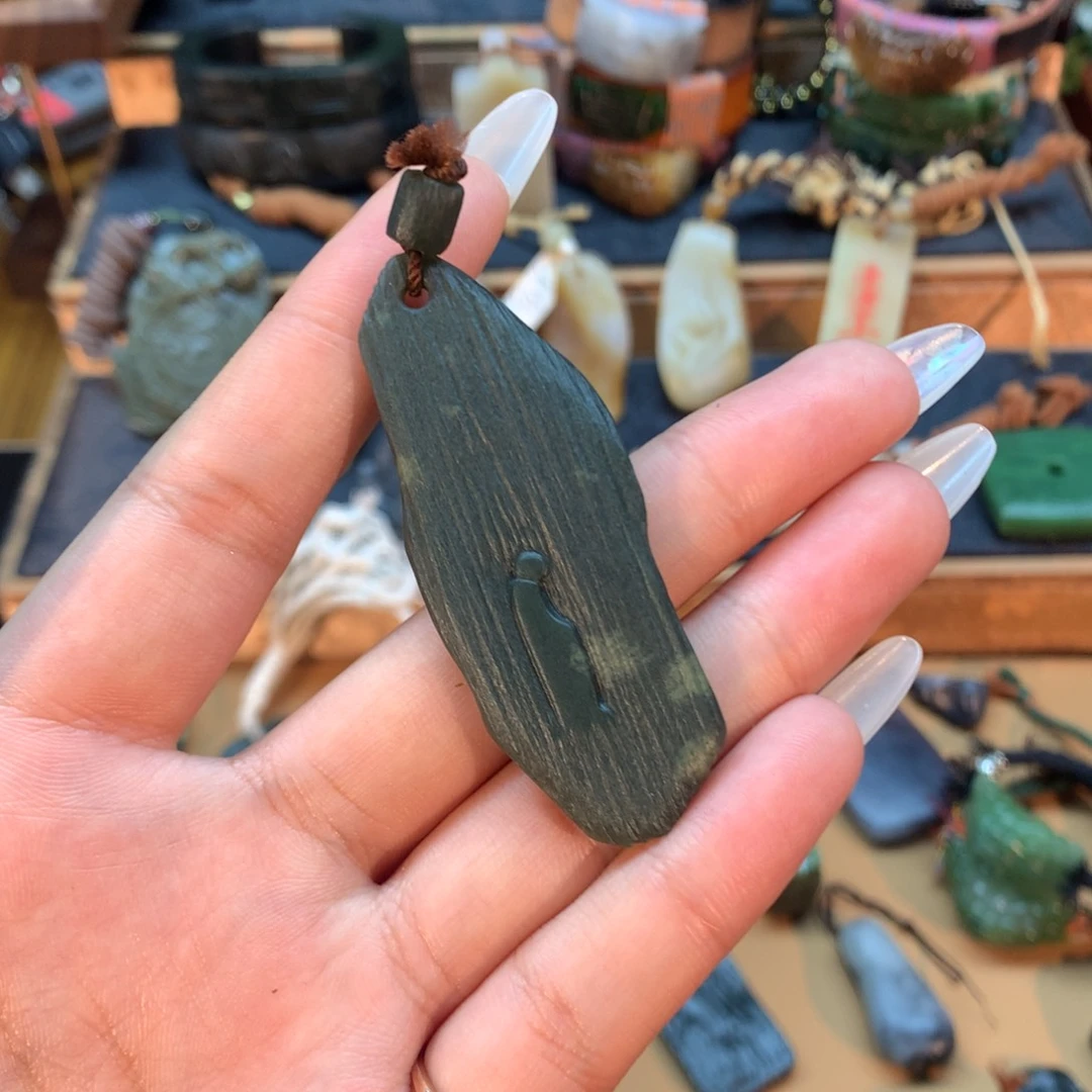 和田玉（糖玉）未镶嵌挂件