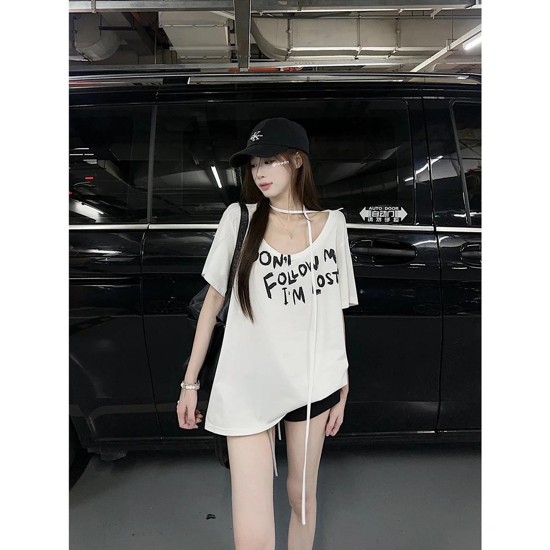 白色字母印花斜肩短袖T恤女夏季宽松韩版设计感独特chic百搭上衣