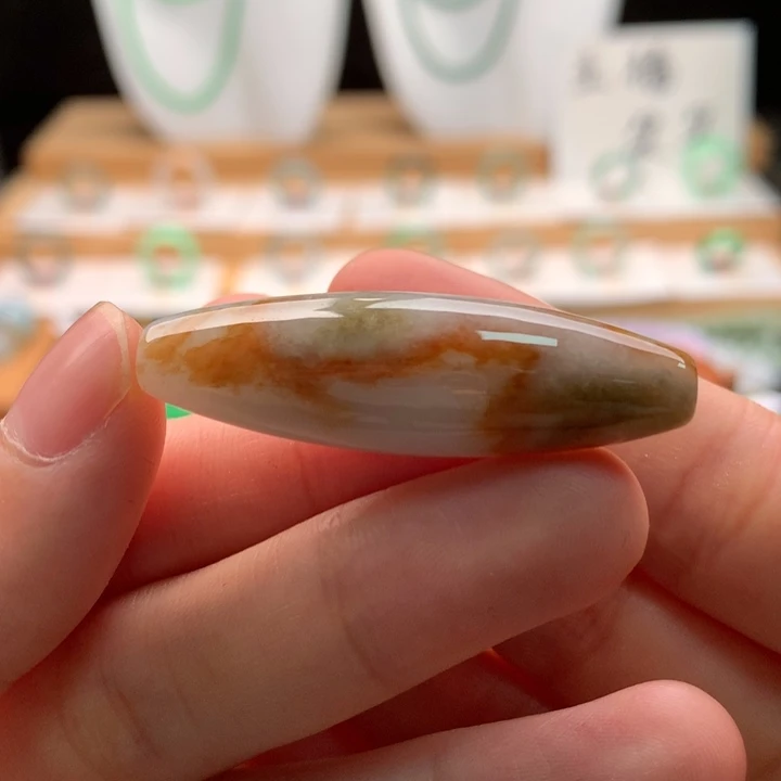 翡翠未镶嵌颈饰天然缅甸A货翡翠