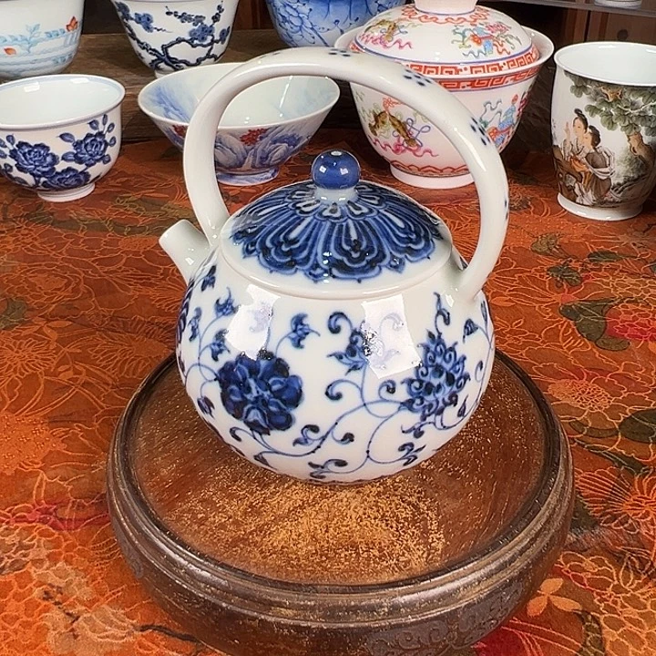 杯子陶元煦窑缠枝莲提梁壶