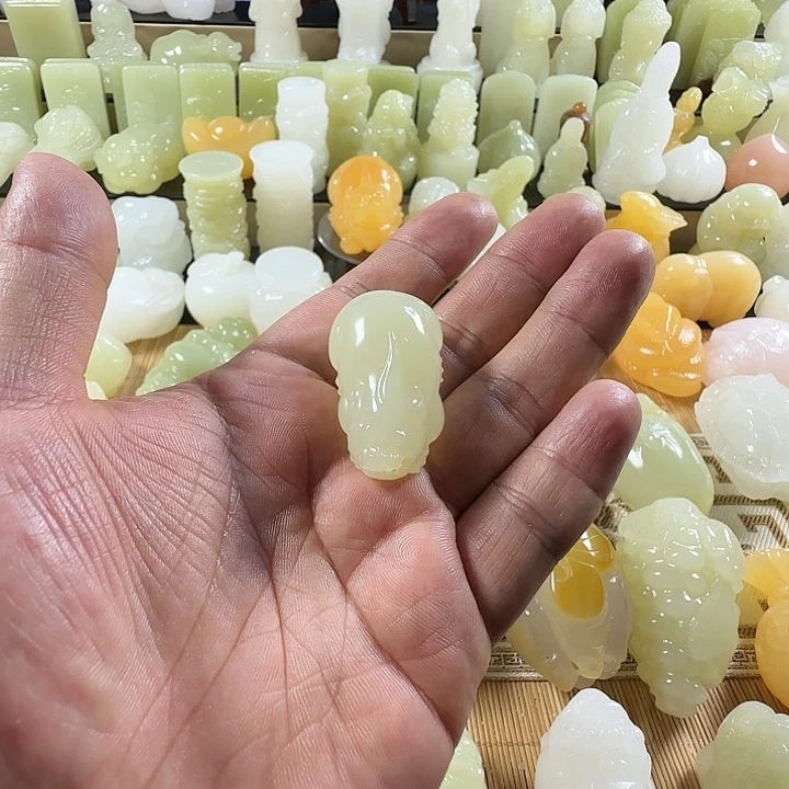石材平***…好看的手把件小貔貅吊坠