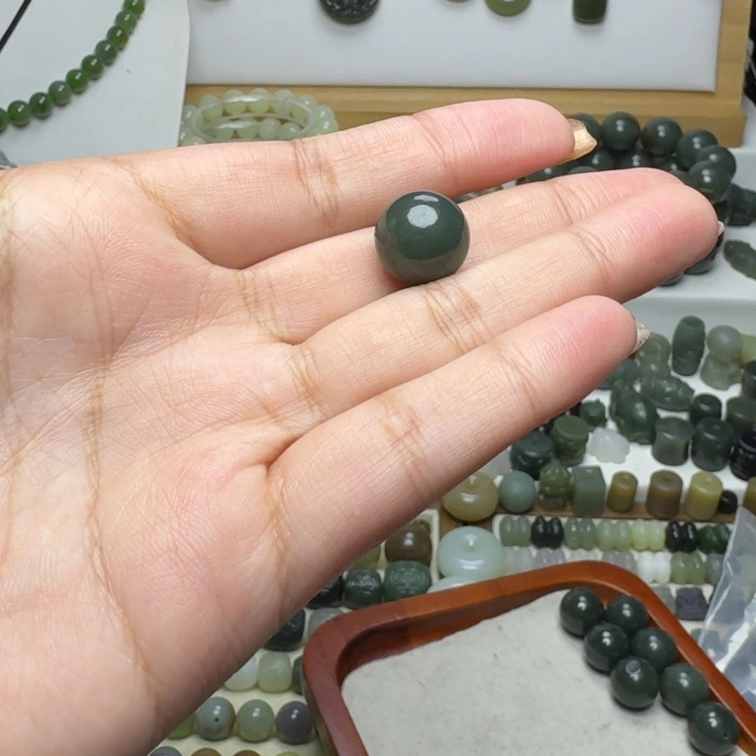 高***啡和田玉未镶嵌珠宝半成品和田玉新疆料圆珠14