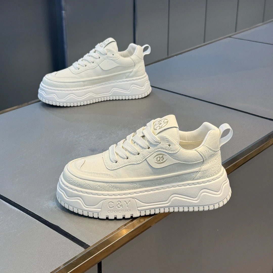 潮牌男鞋秋季新款低帮皮面舒适休闲软底时尚韩版系带百搭网红鞋男