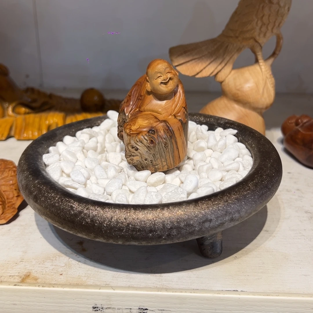 富***。金丝楠崖柏木雕木雕