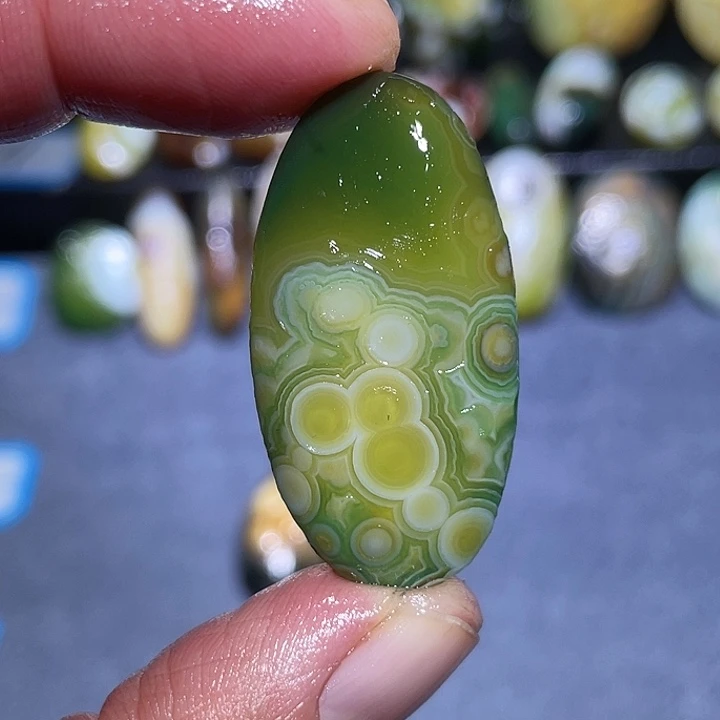 玛瑙/玉髓未镶嵌珠宝奇石