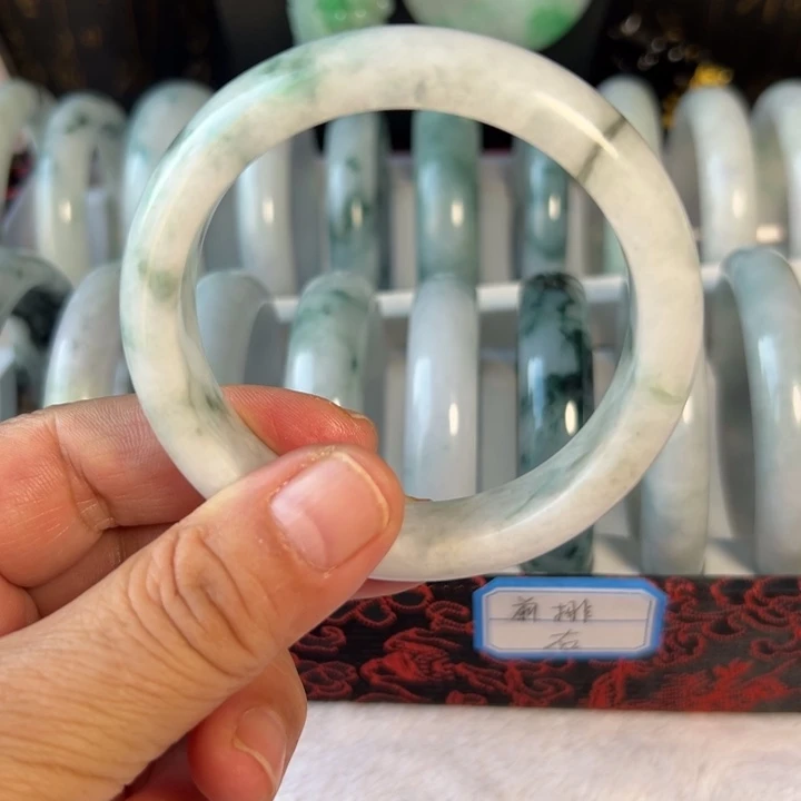 翡翠未镶嵌手镯天然
