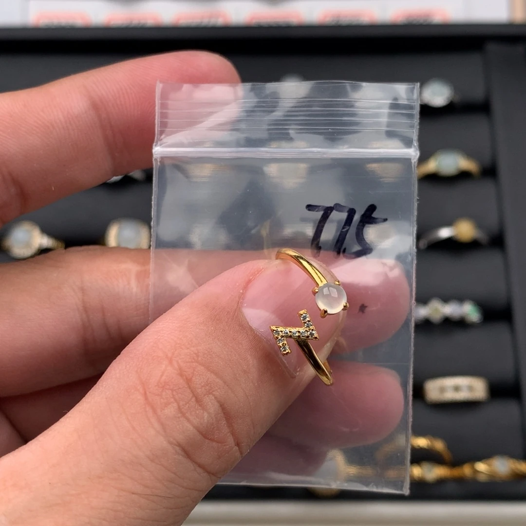 翡翠未镶嵌戒圈775