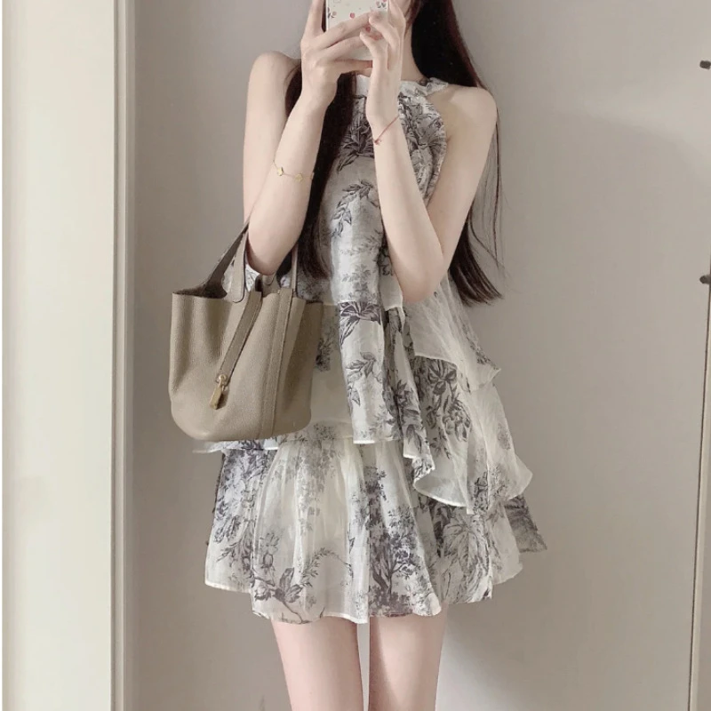 2025年夏季新款水墨印花挂脖无袖上衣+半身裙两件套名媛风套装潮