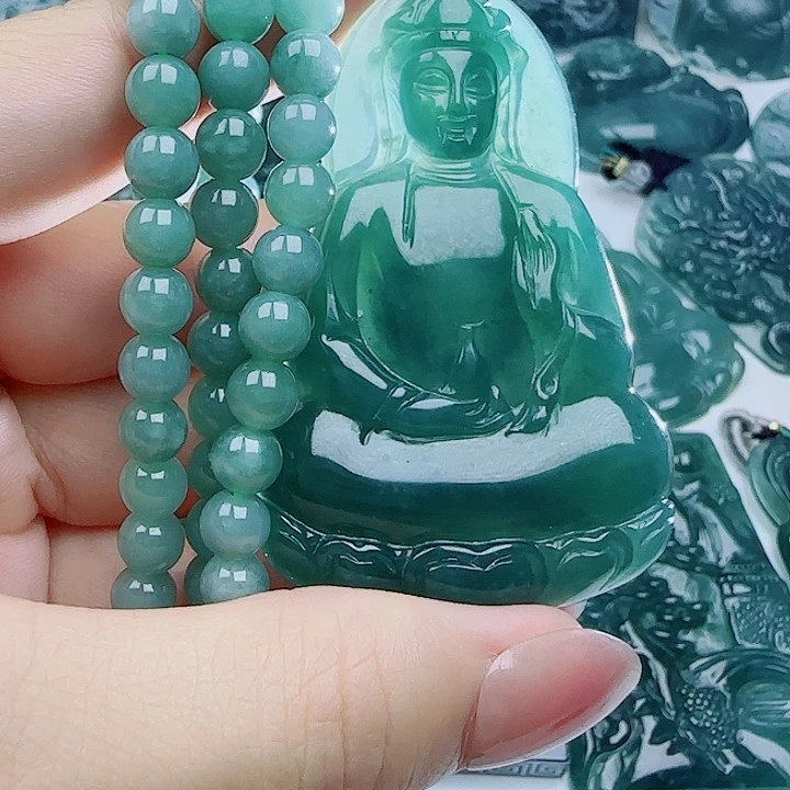 翡翠未镶嵌颈饰多样性发货天然的A货翡翠