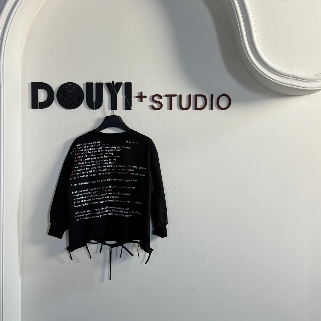 2025春季复古字母印花美式破洞长袖-25830