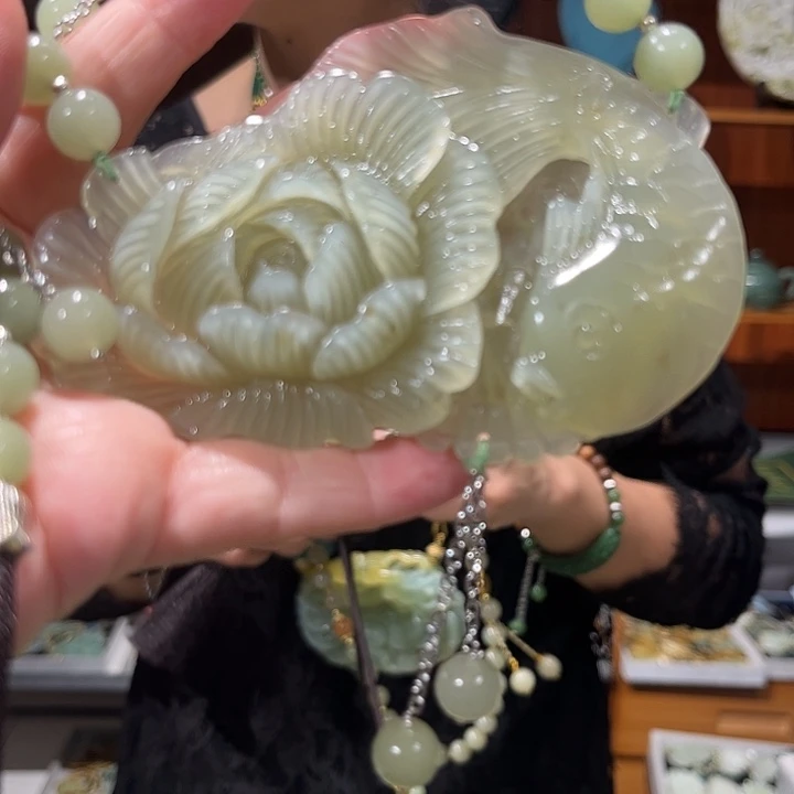 未镶嵌岫玉毛衣链