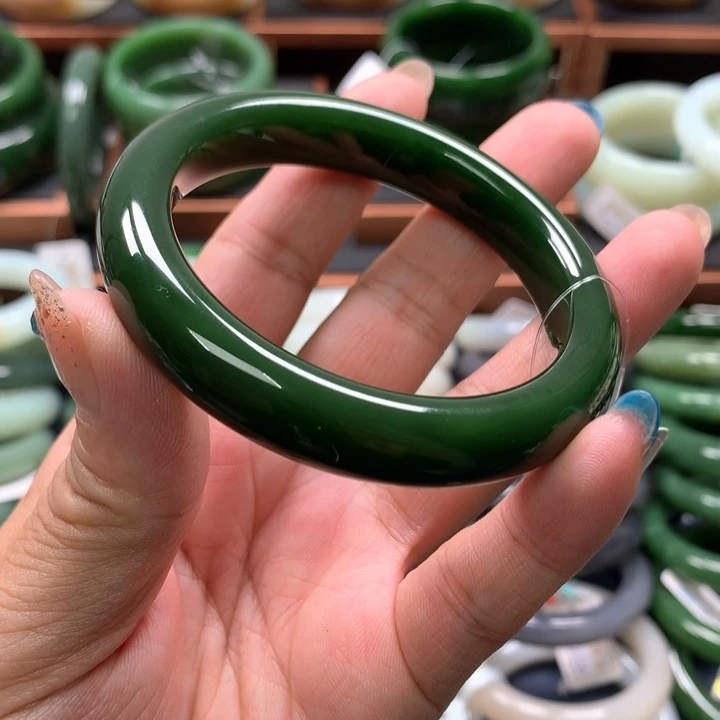 【闪购商品】未镶嵌手镯和田玉（碧玉）41