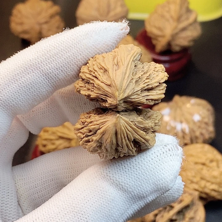 天***顺文玩核桃吊坠瑕疵单只不退不换