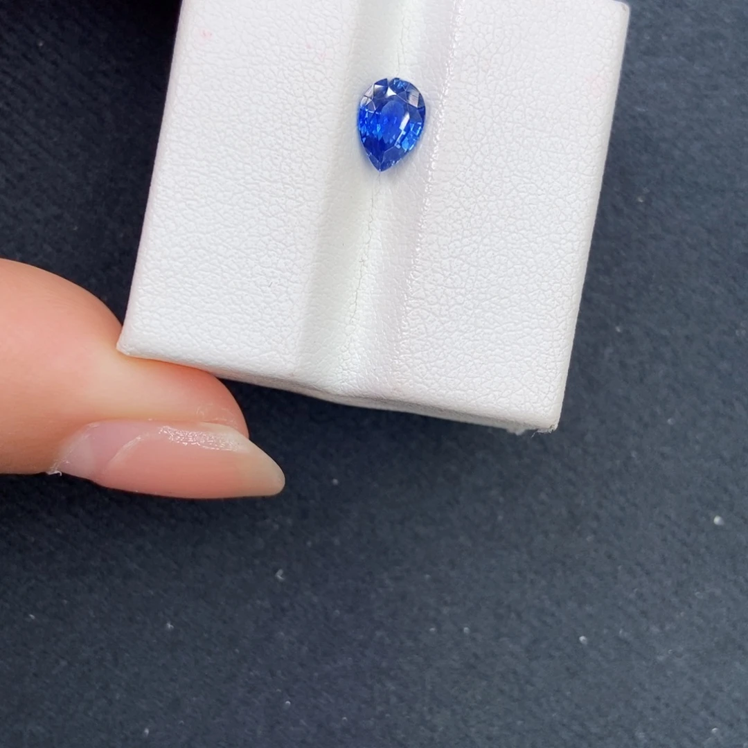 蓝宝石裸石0.86 ct