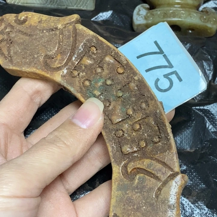 未镶嵌和田玉挂件