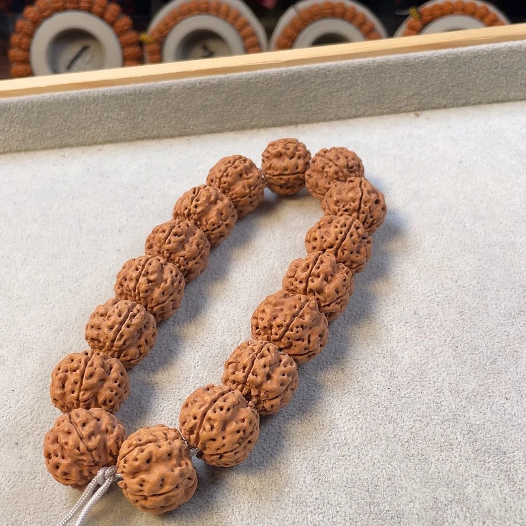 金刚菩提吊坠帝王花