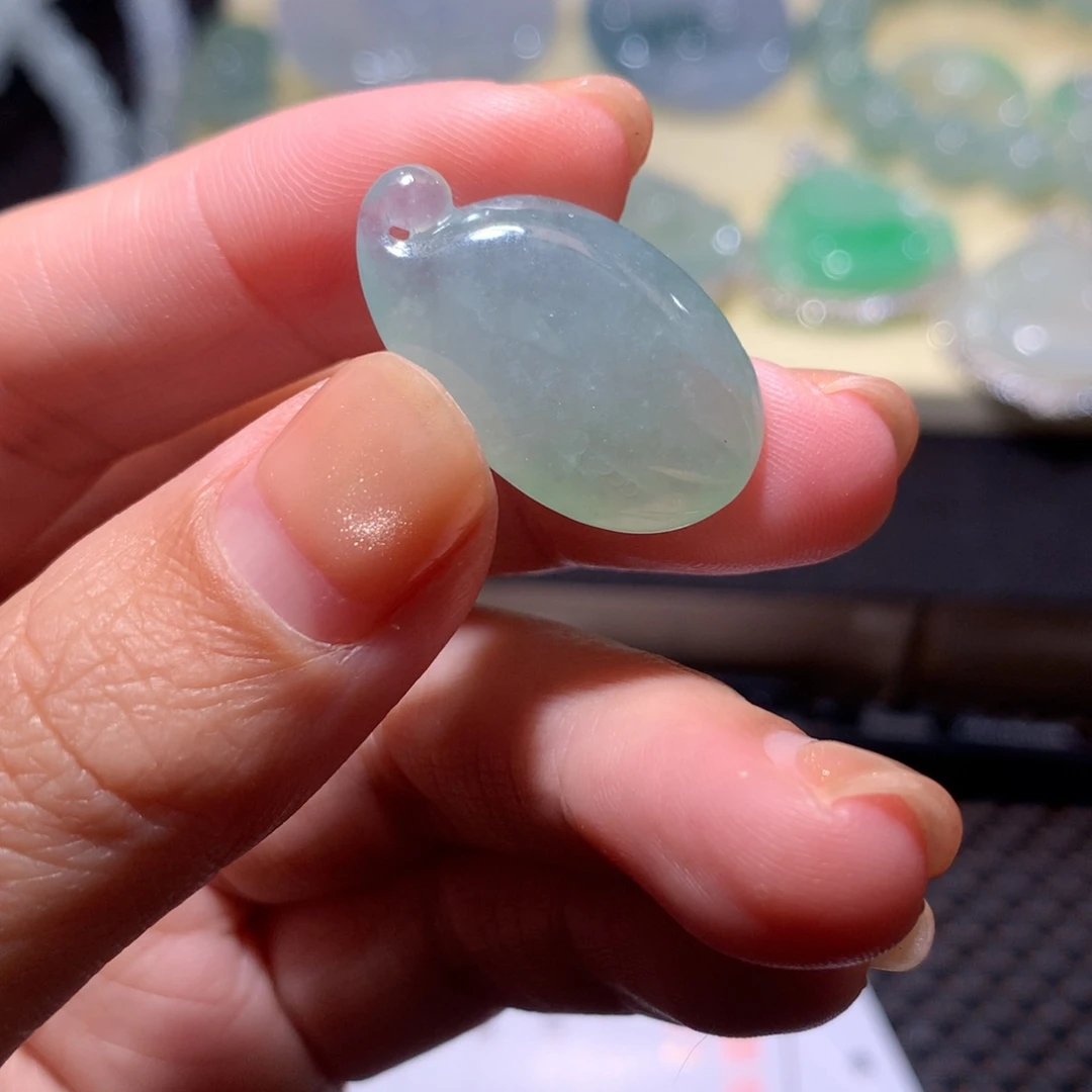 未镶嵌定制翡翠瓜