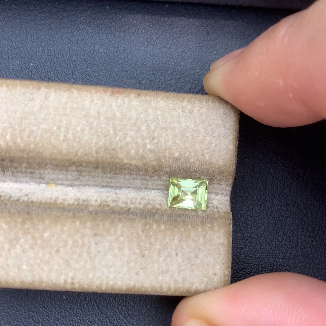 裸石金绿宝石0.97ct
