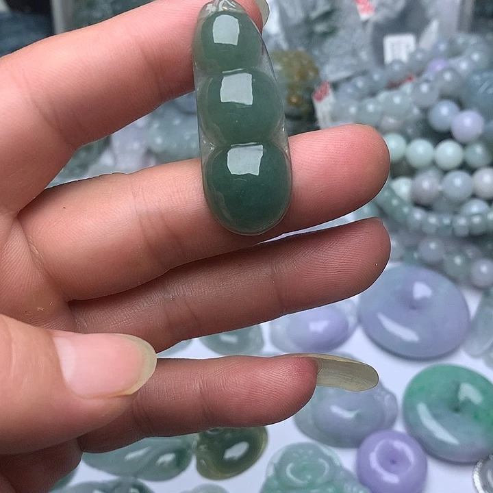 翡翠未镶嵌颈饰天然翡翠