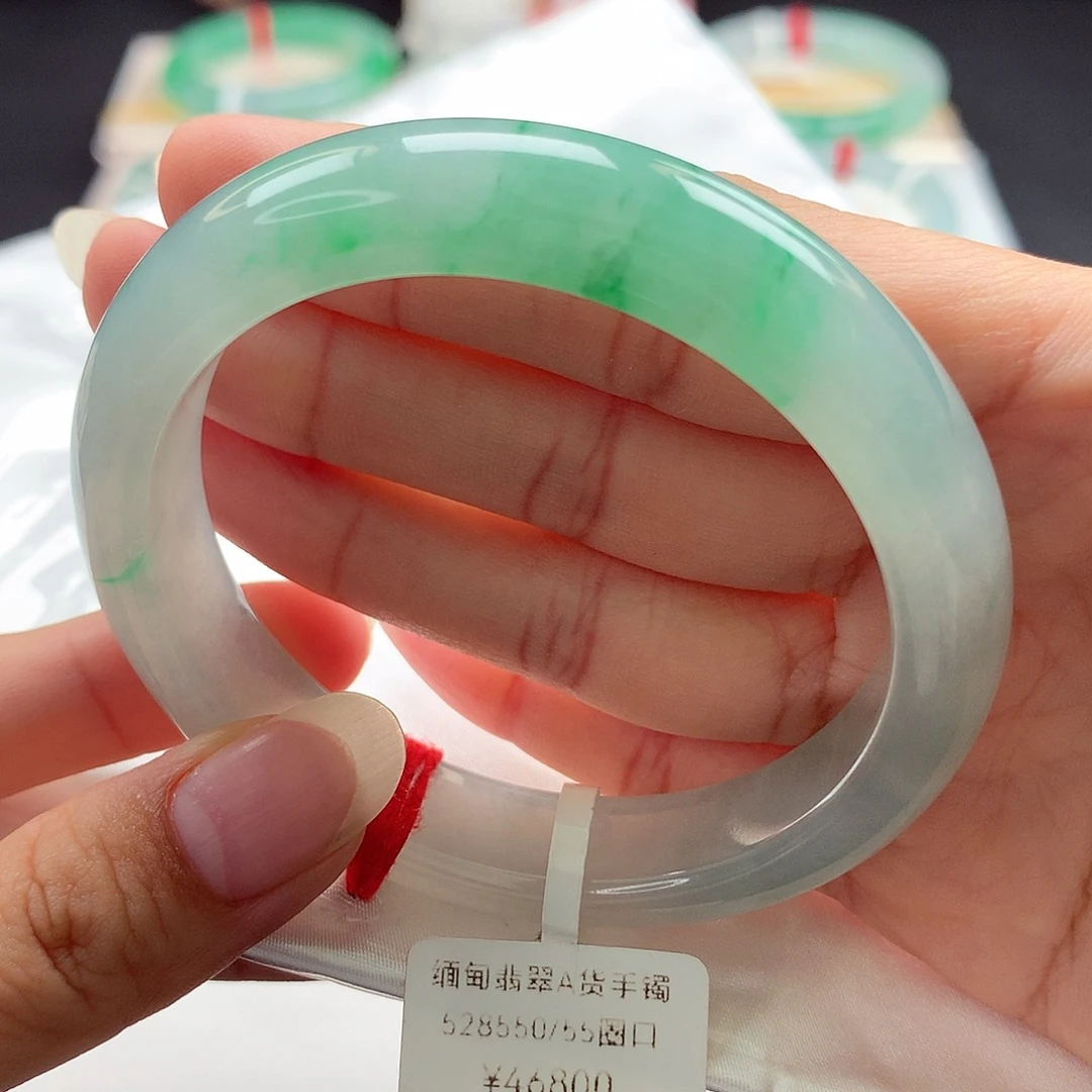 翡翠手镯未镶嵌55.6圈口