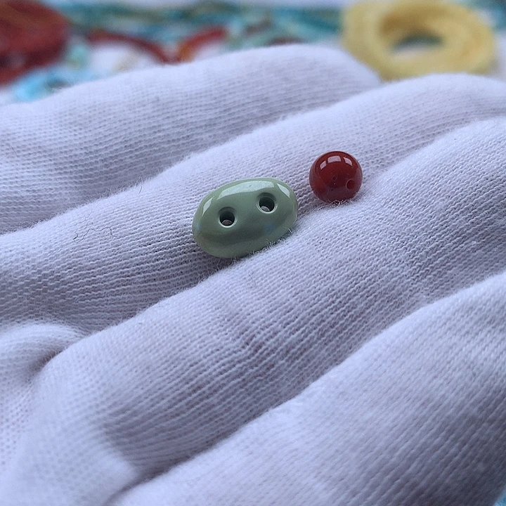 南红玛瑙未镶嵌珠宝奇石