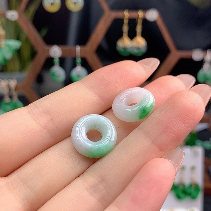 翡翠未镶嵌耳饰耳饰