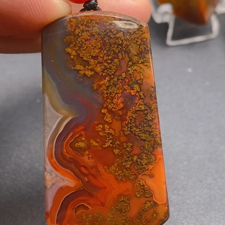 玛瑙/玉髓颈饰未镶嵌運***?